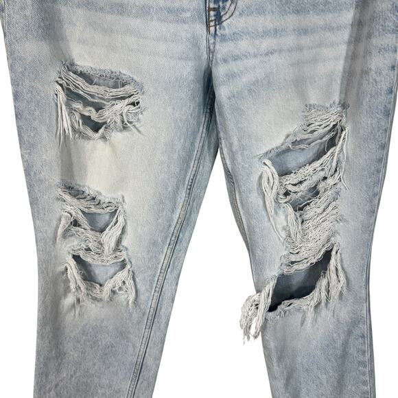 Aeropostale SZ 10 Mom Jeans Distressed Rips Hi-Rise Light Wash Zip-Fly Pockets - Picture 3 of 10